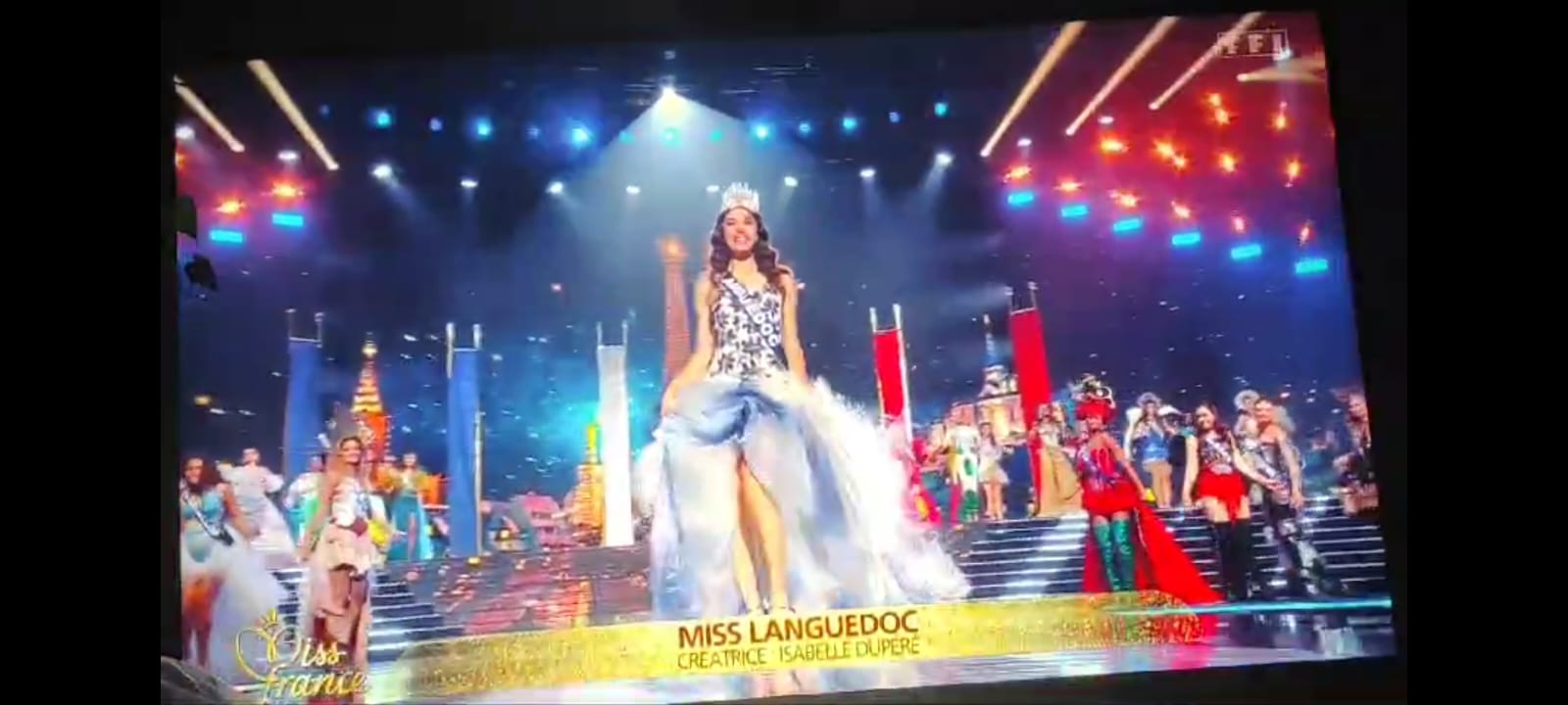 Miss Languedoc sur scène TF1 Miss France, création Isabelle Dupéré